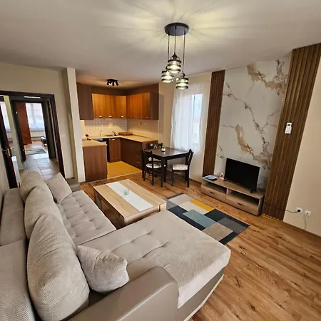 Prime Apartment *